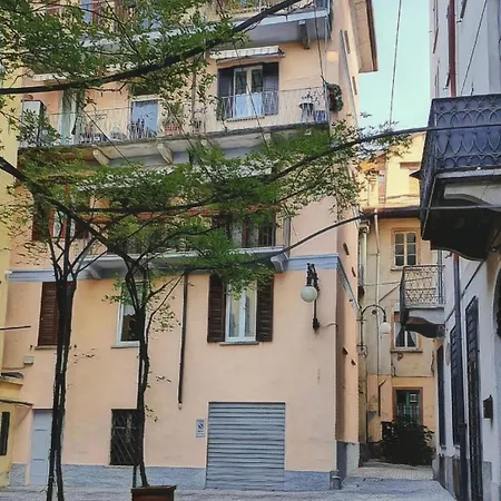 Ai Tetti Apartment